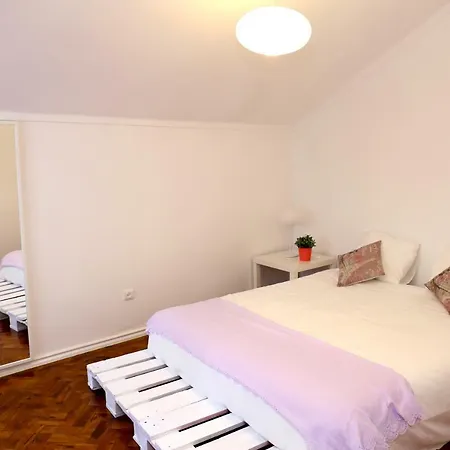 White Cosy リスボン